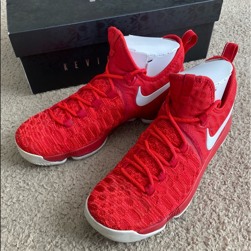 NIKE Zoom KD 9